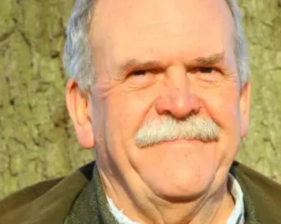 MichaelRae2-qpxi2rb3wmrsi1dwyy338fiwp0gzl07kt7yj7azfv4