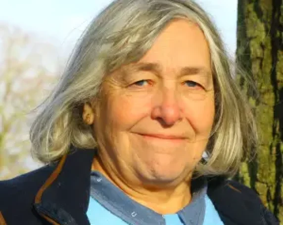 SueLord2-qpxhqrv6rod6h0sly9lbxyec15jifxms5winxar574